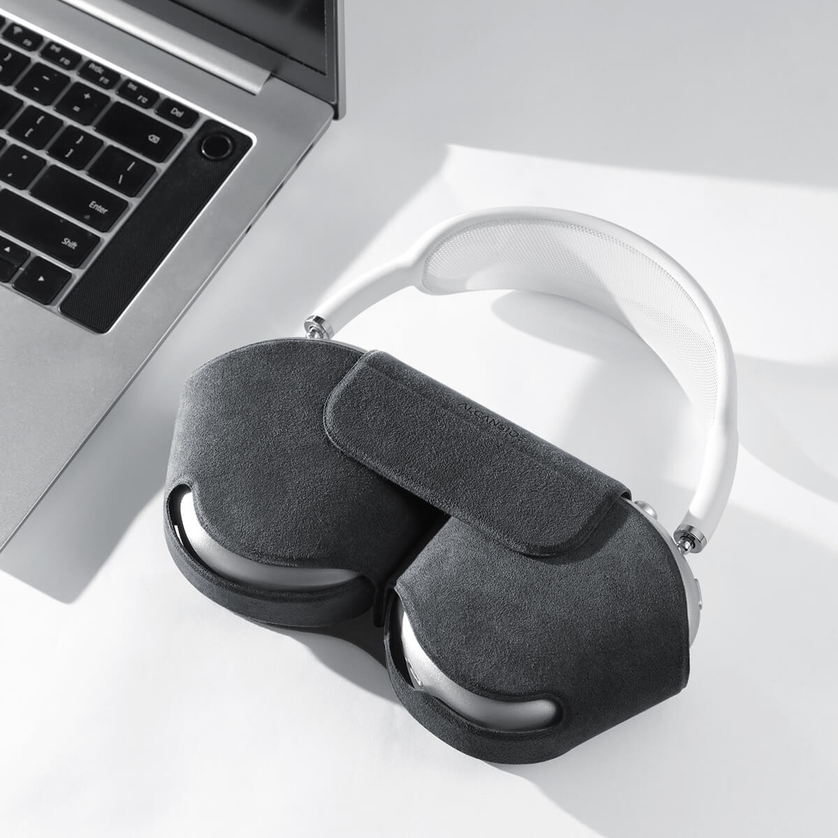 AirPods Max Alcantara Smart Case - Space Grey - Alcanside