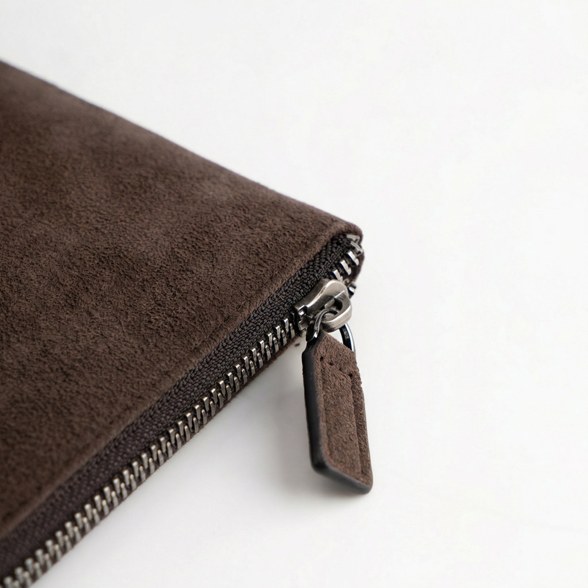 Alcantara Pouch - Chocolate brown - Alcanside